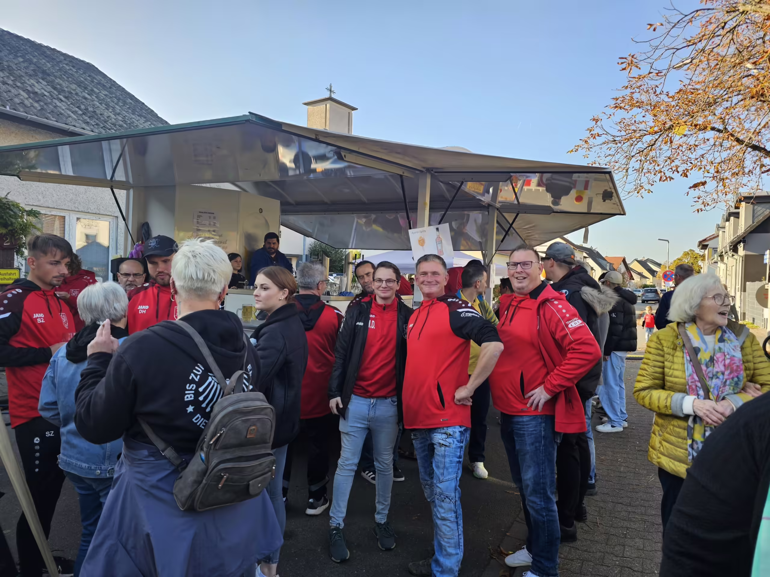 SV Altlußheim begeistert auf der Altlußheimer Kerwe – Jugend und Helfer im Einsatz